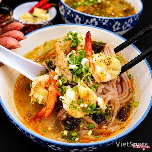 糙米粗麵（蝦）
