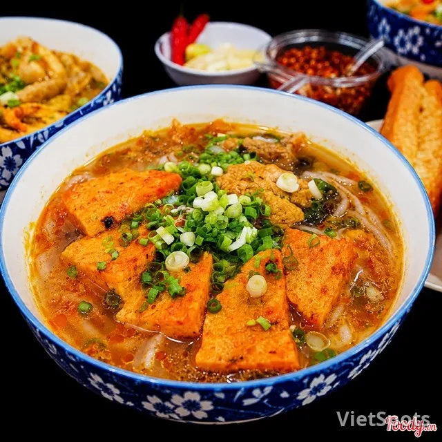 糙米粗麵（蟹肉餅）