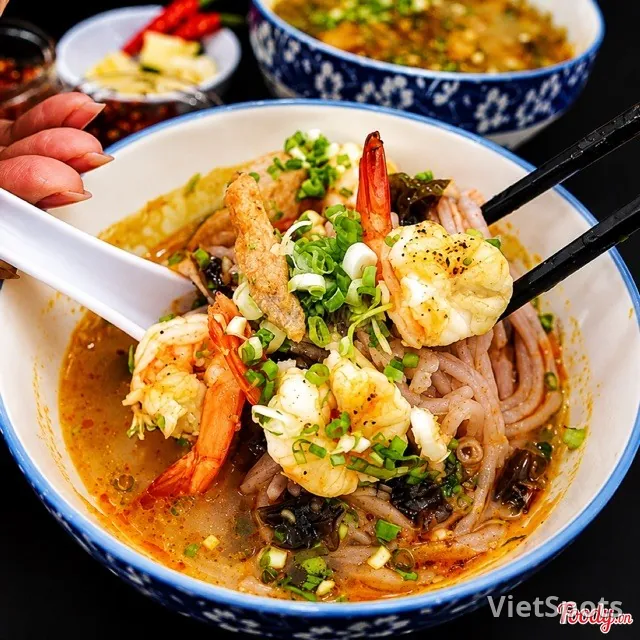 小麥粗麵（蝦）