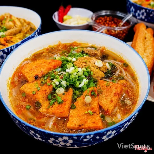 小麥粗麵（蟹肉餅）