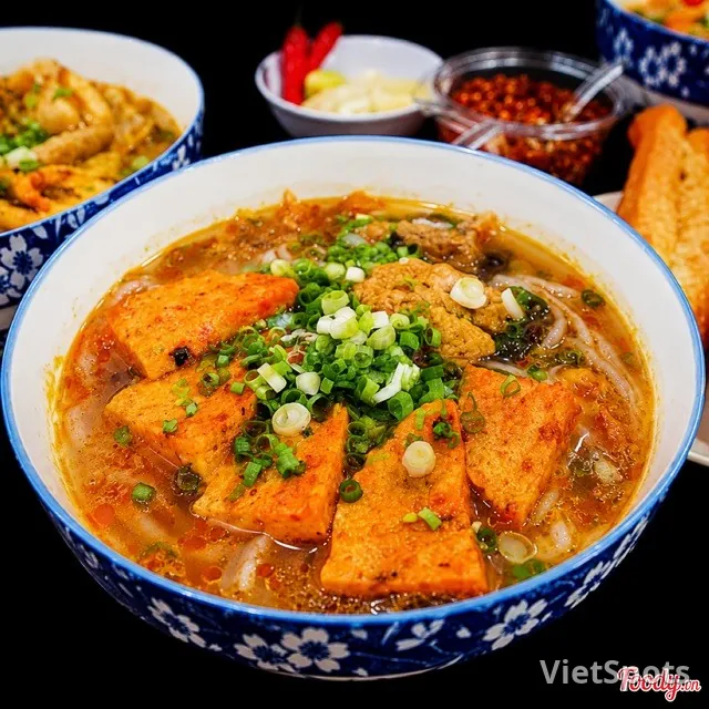 木薯粉粗麵（蟹肉餅）