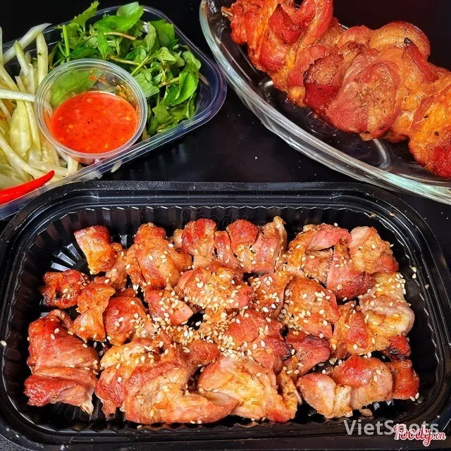 돼지고기 꼬치구이 (1인분)
