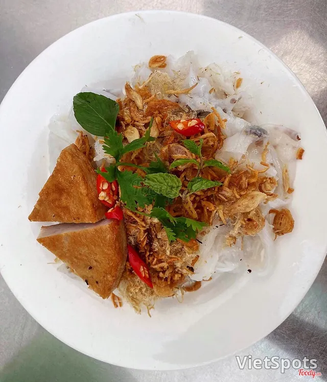 Banh Cuon with Fried Cha