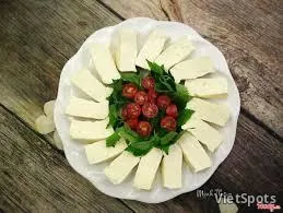 삶은 두부와 새우젓 소스