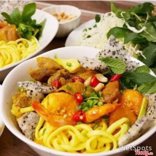 Фирменный ми куанг