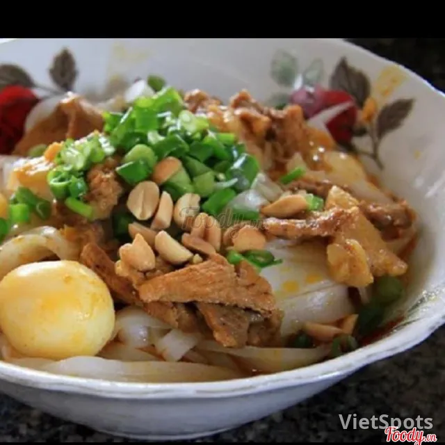 Ми куанг со свининой