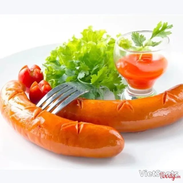Жареная немецкая колбаска