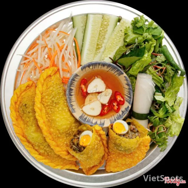 Бань гой (жареные пирожки)