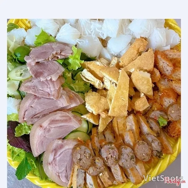 ถาดยักษ์รวมมิตร