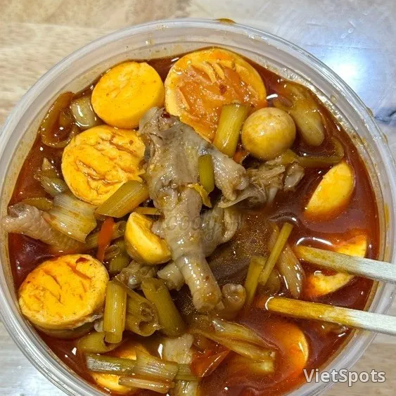 매운 닭발 볶음 + 알집