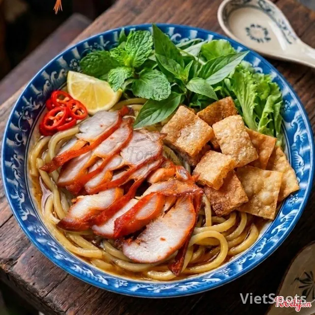 雞肉蔥蒜醬高樓麵