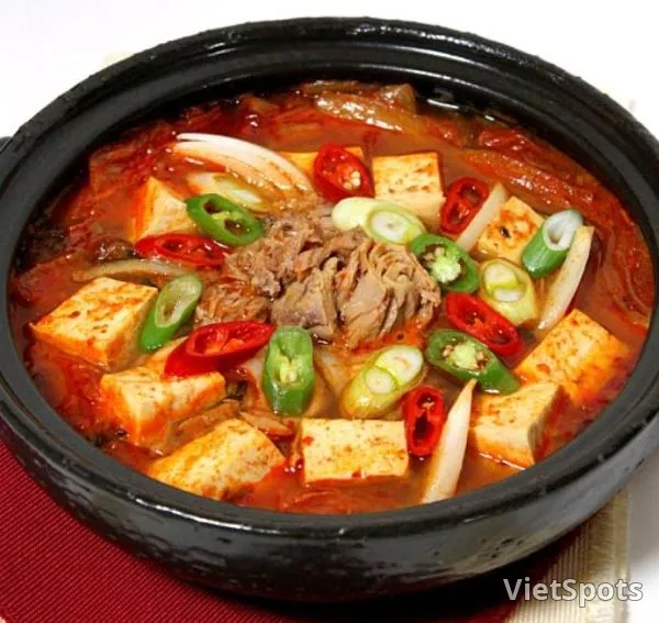 金枪鱼泡菜汤