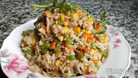 ข้าวผัดเจ (ใหญ่)
