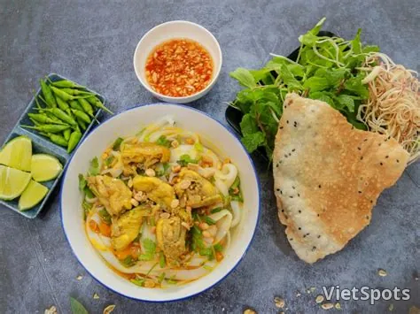 Mỳ Quảng gà
