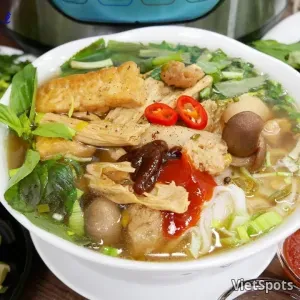 ก๋วยเตี๋ยวหอยทากเจ