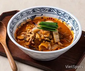 多亞海鮮辣湯麵