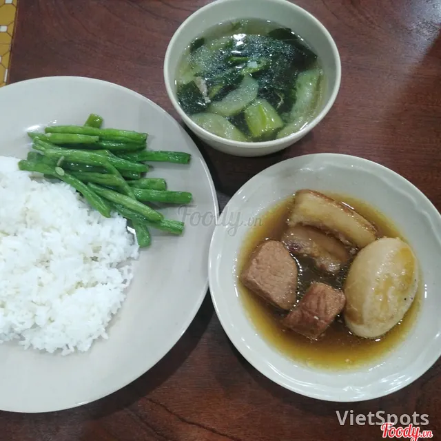 Caramelized braised pork with egg