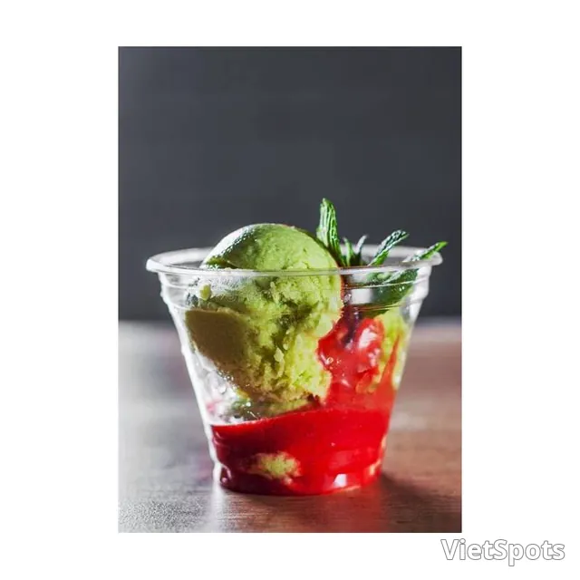 ไอศกรีมอะโวคาโดสตรอว์เบอร์รี