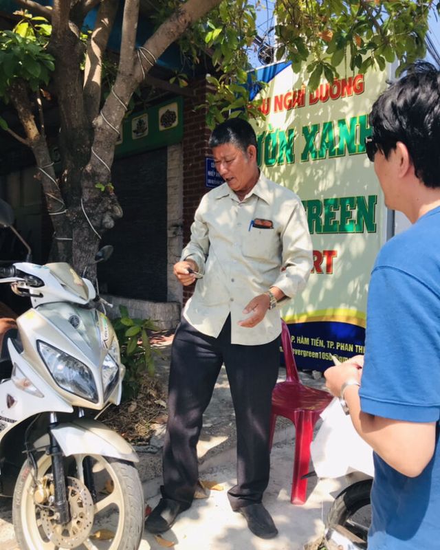 Lái xe dạo ở Phan Thiết (Ho viết)