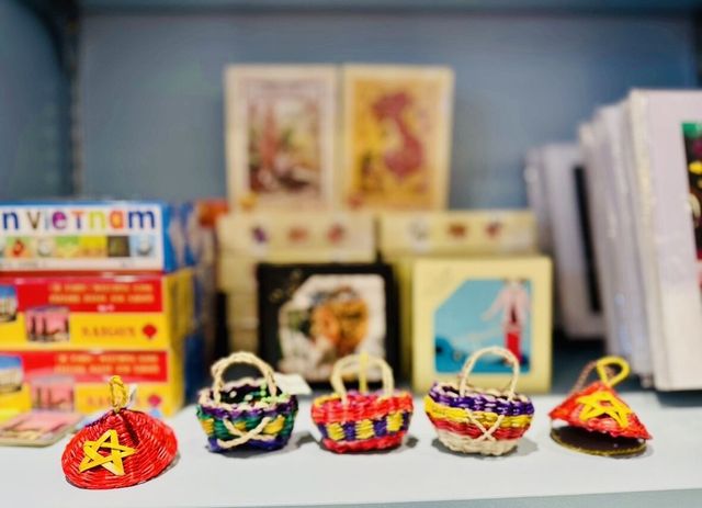 Đồ lặt vặt Việt Nam, những chiếc charm cá tính vừa kỳ quái vừa dễ thương (phiên bản 2026)