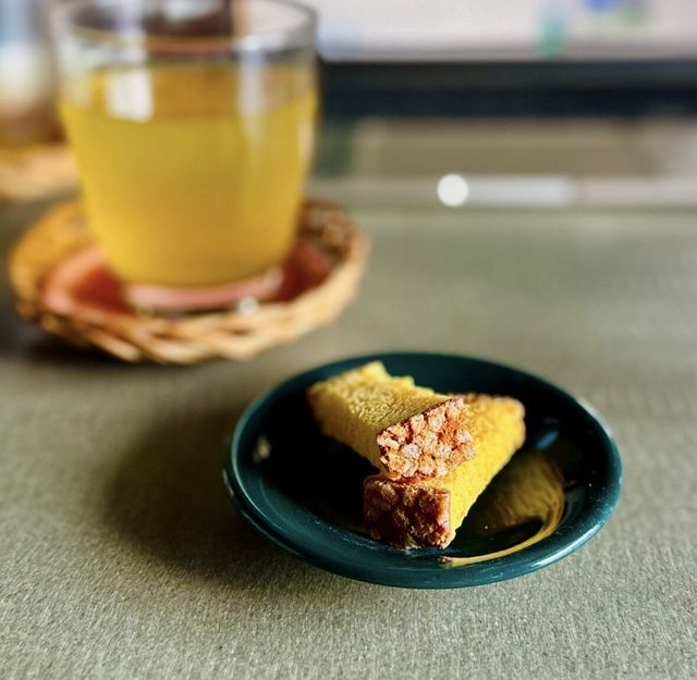 Fukusaya ngon cho đến tận rìa bánh
