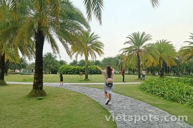 Một ngày của bố làm việc ở nước ngoài (Việt Nam) | Hậu trường công việc của dân du mục kỹ thuật số