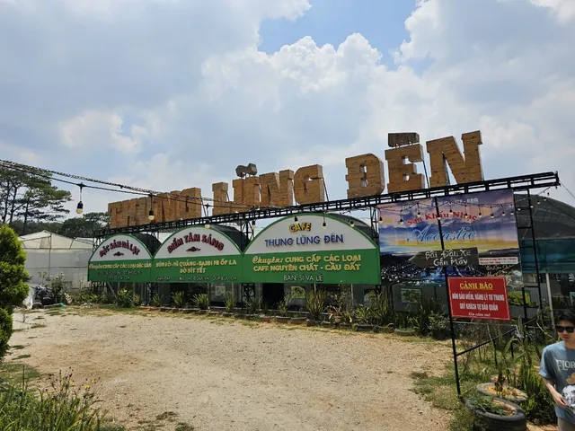 🐸🐸>> Quán cà phê Nấc Thang Lên Thiên Đường Đà Lạt.