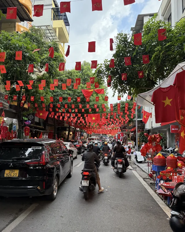 Hướng dẫn du lịch Hà Nội 2025 toàn tập | Những điểm đến không thể bỏ lỡ × Lên kế hoạch hành trình × Cách khám phá mở rộng quanh Bắc Việt