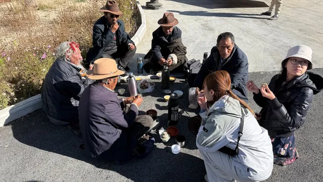 【チベット・ラサ】後蔵から市内へ戻る道：チベット医学文化体験×文成公主実景劇場