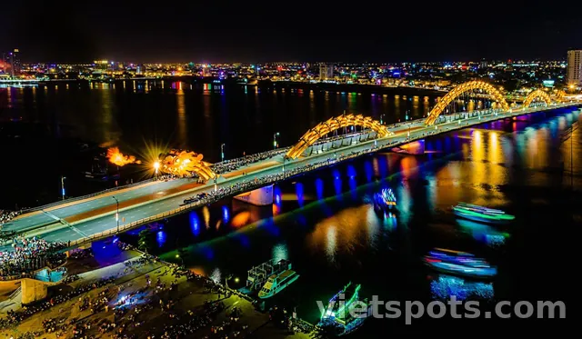 🌙 A different Da Nang after 10 PM