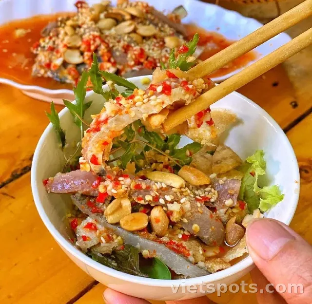 Gỏi Cá Bà Mỳ – Gỏi cá "chuẩn vị" Đà Nẵng giấu mình trong con hẻm nhỏ Mai Lão Bạng