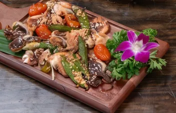 33 Bạch tuộc nướng muối ớt