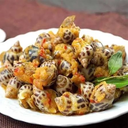 34 Ốc hương sốt bơ tỏi
