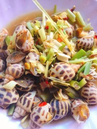 37 Ốc hương hấp Thái
