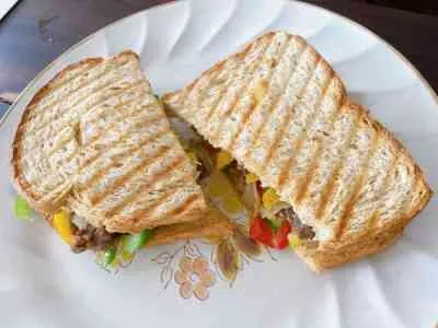 แซนด์วิชเนื้อพริกหวาน