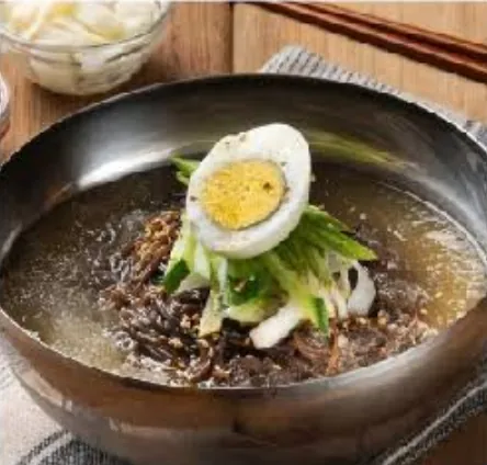물냉면