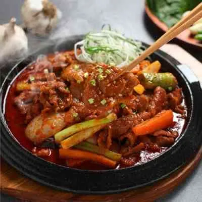 豚肉の辛口炒め(チェユクポックム)