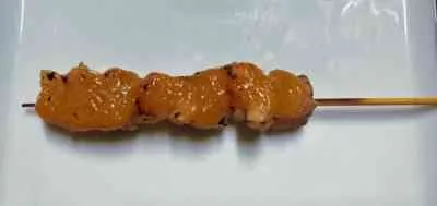 豚肉味噌ソース串焼き（2本）