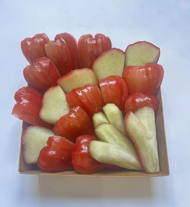 ชมพู่