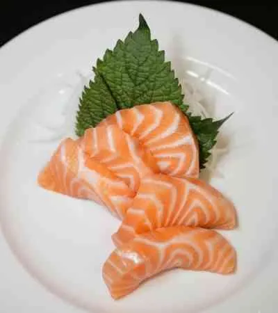 Sashimi cá hồi