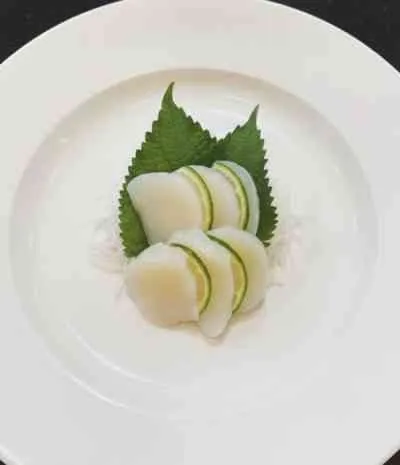 Sashimi sò điệp
