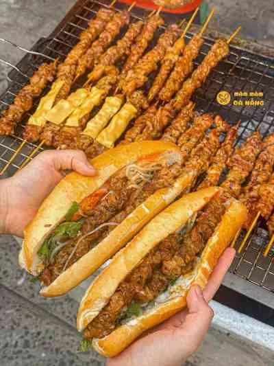 บั๋นหมี่เนื้อย่างเสียบไม้ (2 ไม้)