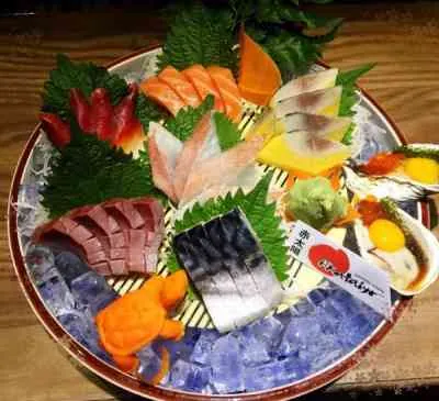 Set sashimi (6 loại)