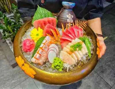 Set sashimi (9 loại)