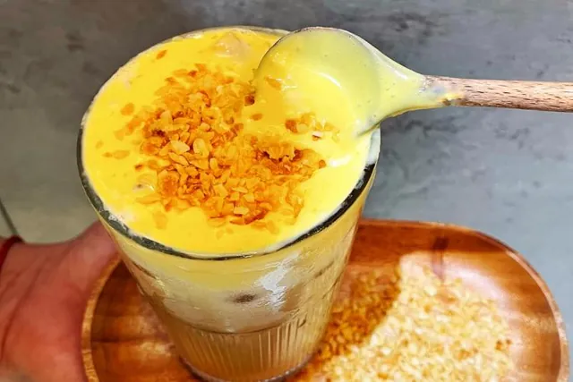 Trà sữa kem trứng dừa nướng