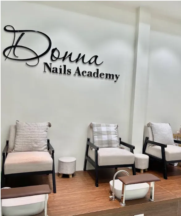 Donna Nails