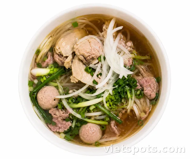 Bún Bò + Giò Heo
