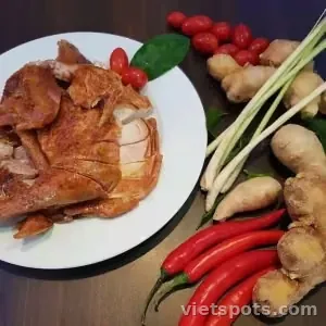Gà Ủ Muối Hun Khói Nửa Con + Chân Gà Ủ Muối + Pepsi