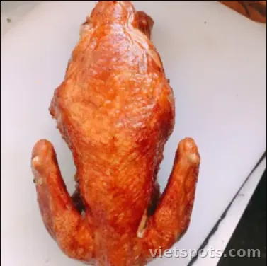 Gà chiên nguyên con mang về