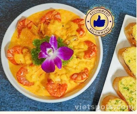 TÔM SÚ SỐT HOÀNG KIM KÈM BÁNH MỲ BƠ TỎI